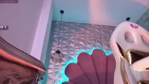 toky         online show from 10/04/25, 07:23