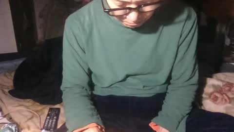 Snapshot of tokyo2024 chatting on 11/16/25, 03:39 small man online show from 11/16/25, 03:39