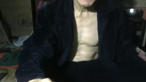 Snapshot of tokyo2024 chatting on 11/30/25, 06:01 small man online show from 11/30/25, 06:01