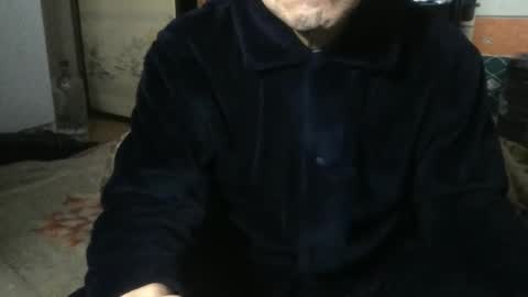 Snapshot of tokyo2024 chatting on 01/07/26, 01:41 small man online show from 01/07/26, 01:41