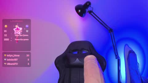 Snapshot of tokyo_blues chatting on 12/29/24, 05:42 Halsey Sofii online show from 12/29/24, 05:42