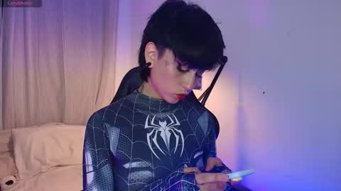 Snapshot of tokyo_blues chatting on 10/12/25, 06:45 Halsey Sofii online show from 10/12/25, 06:45