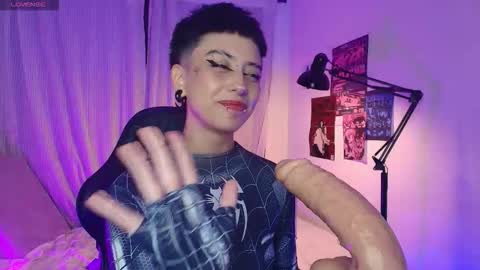  Halsey  Sofii  online show from 10/18/25, 07:53