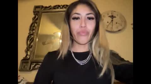 Snapshot of tokyo_honey_26 chatting on 01/09/25, 07:50 Tokyo Honey online show from 01/09/25, 07:50