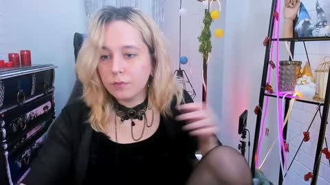 Snapshot of tollimoll chatting on 01/09/25, 05:13 Tolli Moll online show from 01/09/25, 05:13