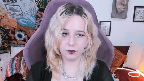 Snapshot of tollimoll chatting on 01/13/25, 08:15 Tolli Moll online show from 01/13/25, 08:15