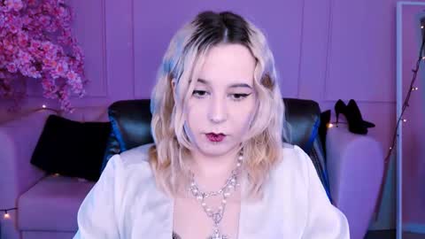 Snapshot of tollimoll chatting on 01/18/25, 08:31 Tolli Moll online show from 01/18/25, 08:31