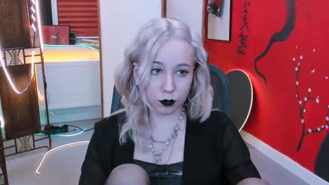 Snapshot of tollimoll chatting on 01/28/25, 05:43 Tolli Moll online show from 01/28/25, 05:43