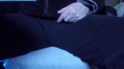 tolon408472 online show from 12/17/25, 07:25