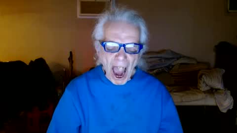 tom112292014 online show from 01/29/25, 04:15