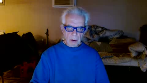 tom112292014 online show from 02/16/25, 05:48