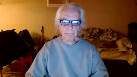 tom112292014 online show from 02/19/25, 05:05