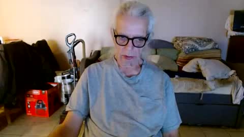 tom112292014 online show from 09/21/25, 01:46