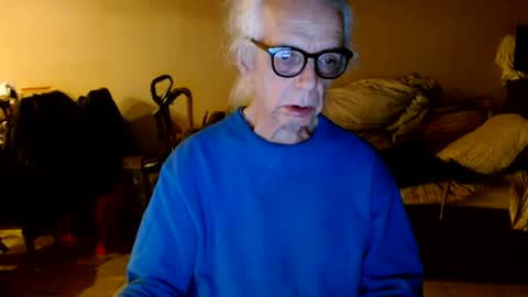 tom112292014 online show from 10/18/25, 02:36