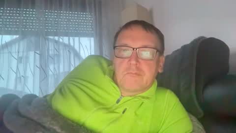 Tom online show from 02/06/26, 04:32