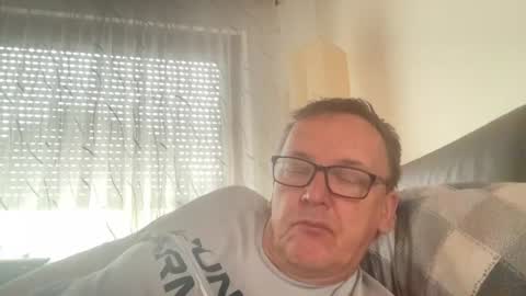 Tom online show from 06/11/26, 04:27