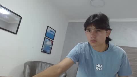 tom_0002 online show from 10/26/25, 07:53