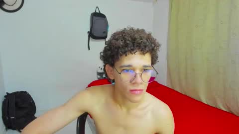 Tom Blue online show from 09/11/25, 11:43