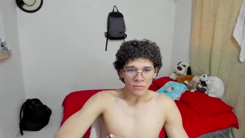 Tom Blue online show from 09/29/25, 12:21