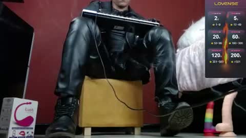 Tom online show from 02/01/25, 01:44