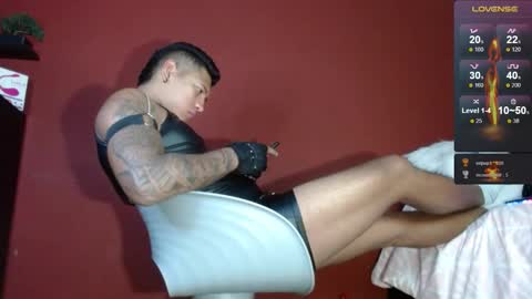 Tom online show from 02/17/25, 01:04