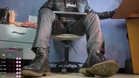 Tom online show from 02/05/26, 01:32