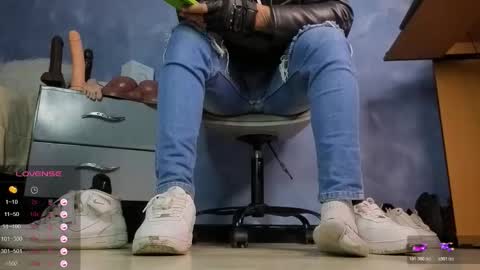 Tom online show from 02/12/26, 01:28