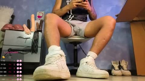 Tom online show from 04/15/26, 01:40