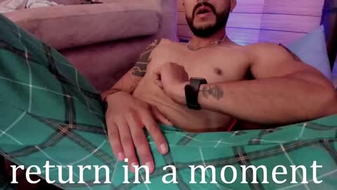 Snapshot of tom_cooper_1 chatting on 03/12/25, 12:15 Master of pleasure online show from 03/12/25, 12:15