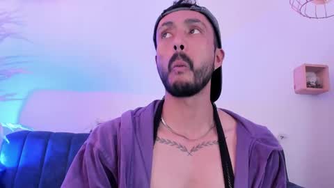 Snapshot of tom_cooper_1 chatting on 10/06/25, 09:12 Master of pleasure online show from 10/06/25, 09:12