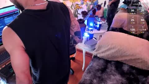 Snapshot of tom_cooper_1 chatting on 10/22/25, 12:16 Master of pleasure online show from 10/22/25, 12:16