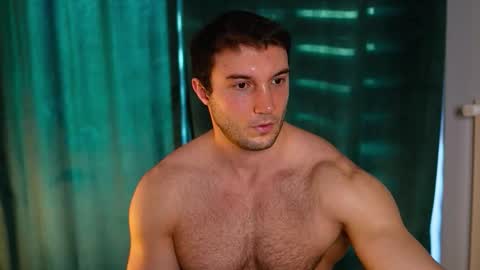 Snapshot of tom_fordd chatting on 03/01/26, 06:59 Tom online show from 03/01/26, 06:59