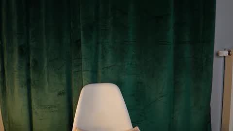 Snapshot of tom_fordd chatting on 03/17/26, 06:33 Tom online show from 03/17/26, 06:33