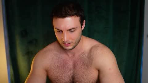 Snapshot of tom_fordd chatting on 03/28/26, 04:39 Tom online show from 03/28/26, 04:39