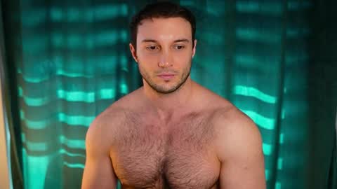 Snapshot of tom_fordd chatting on 04/01/26, 07:31 Tom online show from 04/01/26, 07:31