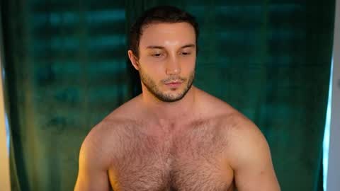 Snapshot of tom_fordd chatting on 04/12/26, 02:22 Tom online show from 04/12/26, 02:22