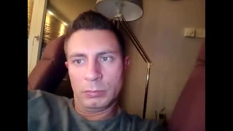 tom_horny84 online show from 12/02/24, 10:45