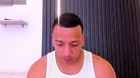 Tom muscle1 online show from 10/28/25, 11:47