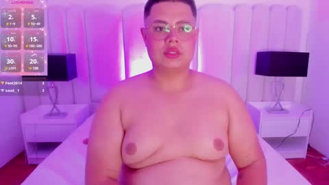 Snapshot of tom_silver_ chatting on 12/12/24, 09:26 Tom Silver online show from 12/12/24, 09:26