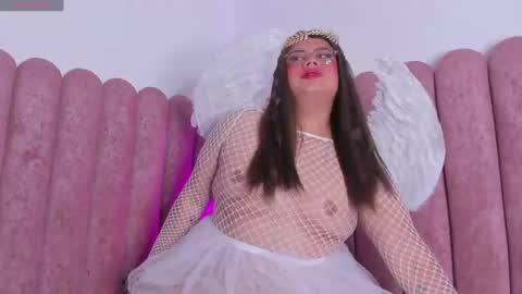 Snapshot of tom_silver_ chatting on 12/20/24, 08:12 Tom Silver online show from 12/20/24, 08:12