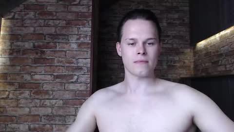 Snapshot of tom_y_ chatting on 10/17/25, 03:58 Tom online show from 10/17/25, 03:58