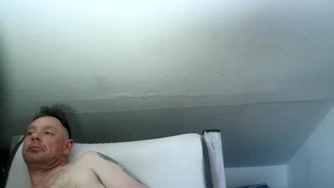 tomame_ online show from 05/27/26, 06:27