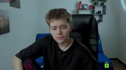 tomas_norton online show from 12/17/25, 03:18