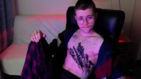 tomas_norton online show from 04/15/26, 08:42