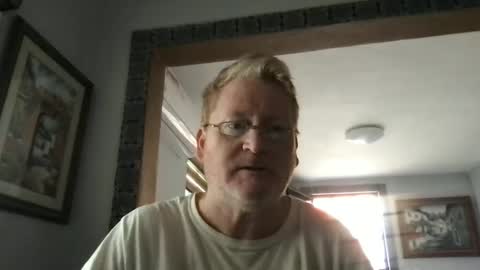 Snapshot of tomascausa chatting on 01/29/25, 03:37 Hola online show from 01/29/25, 03:37