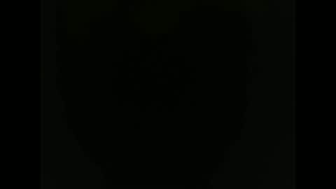 tomasz_nowak122 online show from 05/15/26, 08:21