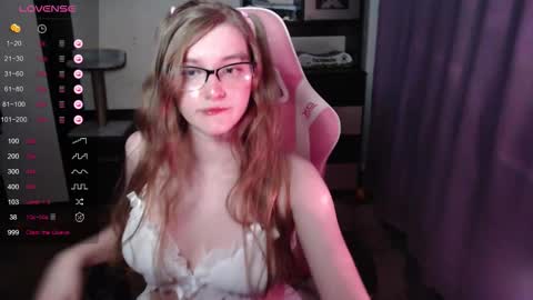 Snapshot of tomato_tease chatting on 11/04/25, 06:40 tomato_tease online show from 11/04/25, 06:40