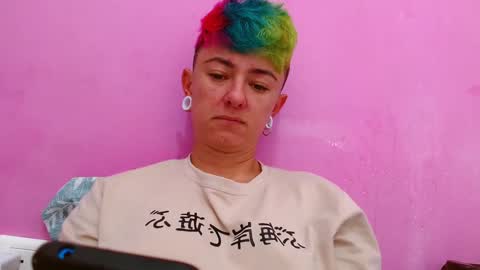 Blue online show from 09/23/25, 02:42