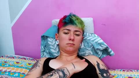 Blue online show from 09/25/25, 05:05