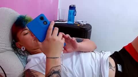 Blue online show from 09/30/25, 08:14